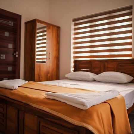 Shimano Square Pension Varkala Buitenkant foto