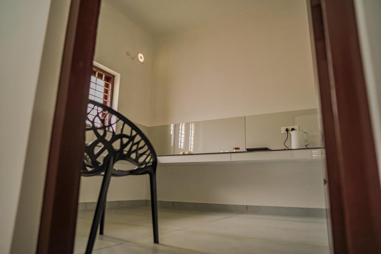 Shimano Square Pension Varkala Buitenkant foto